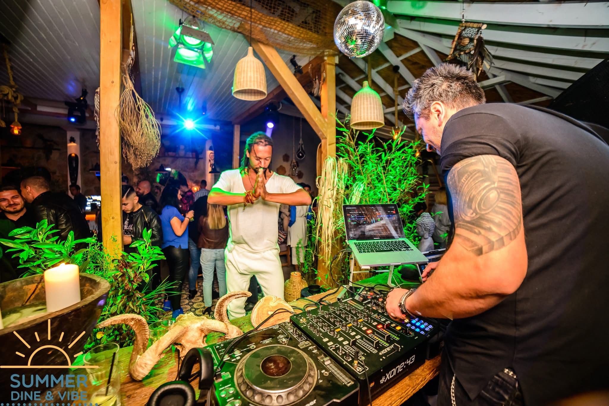 Summer Dine & Vibe - atmosfera